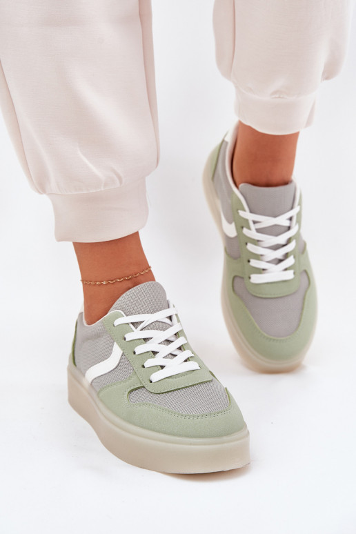 Niedrig Sneakers Stilvollllschuhe Feminin mit einer Plattform grüne Farbe Telmira