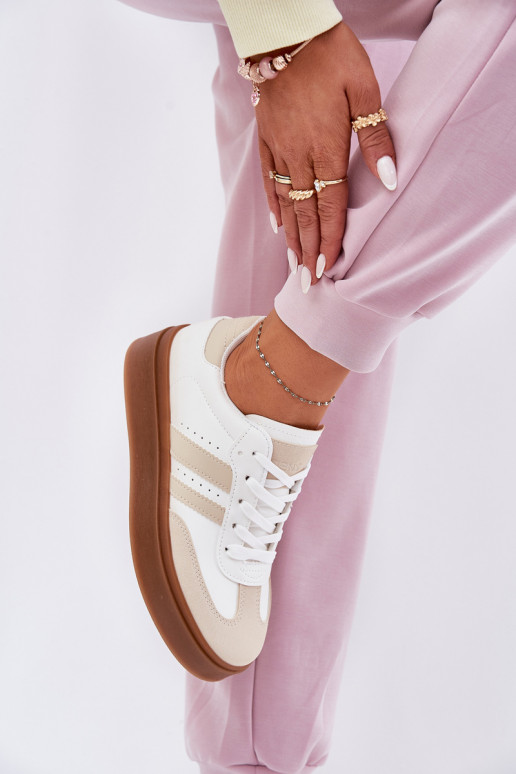 Chaussures modèle baskets Féminin avec une plateforme en cuir écologique beige-couleur blanche Ediriella Chaussures modèle baskets Féminin avec une plateforme en cuir écologique beige-couleur blanche Ediriella