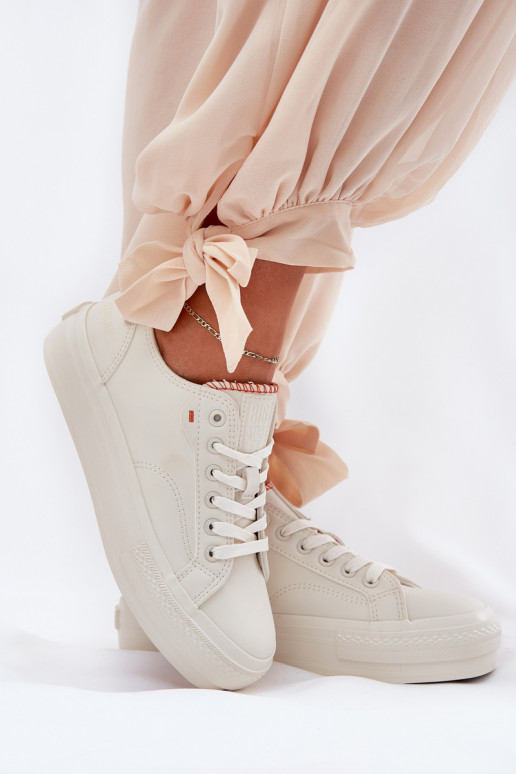 Freizeitschuhe mit einer Plattform aus Öko-Leder Big Star RR274A297 elfenbeinfarbe Freizeitschuhe mit einer Plattform aus Öko-Leder Big Star RR274A297 elfenbeinfarbe