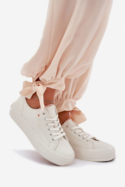 Freizeitschuhe mit einer Plattform aus Öko-Leder Big Star RR274A297 elfenbeinfarbe Freizeitschuhe mit einer Plattform aus Öko-Leder Big Star RR274A297 elfenbeinfarbe