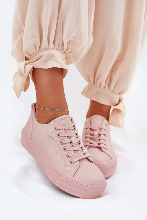 Freizeitschuhe mit einer Plattform aus Öko-Leder Big Star RR274A294 pinke Farbe Freizeitschuhe mit einer Plattform aus Öko-Leder Big Star RR274A294 pinke Farbe