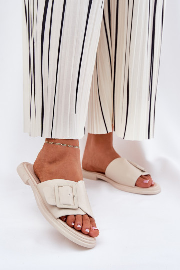 Pantoufles en cuir Féminin avec boucles D&A SJ2302-01 beige 2