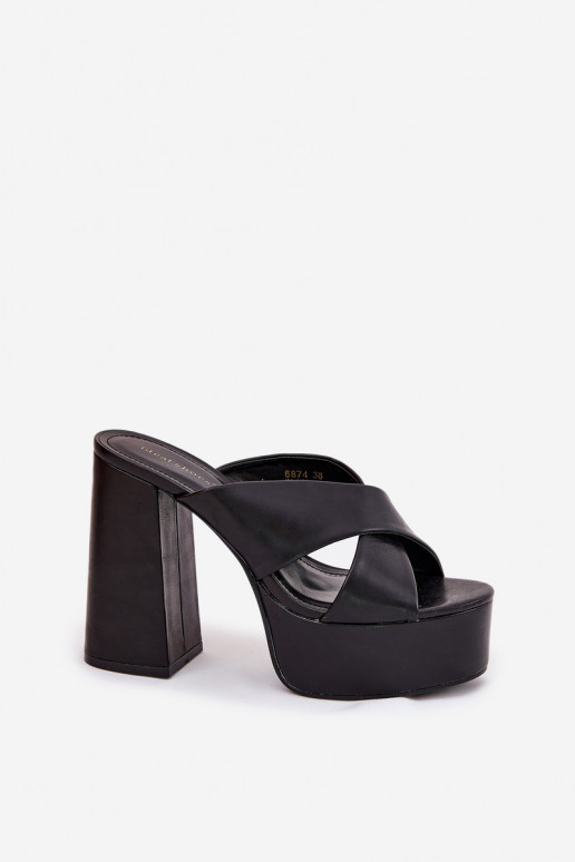 Pantoufles pour femmes avec une plateforme I Enregistrer couleur noire Lenobos