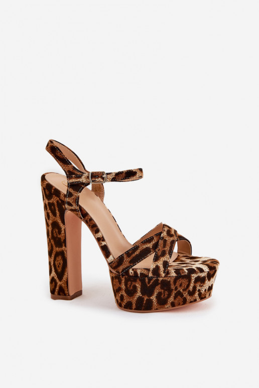 Damensandalen In einem hohen Posten und Plattform mit Leopardenfellmuster braune Farbe Jovenes