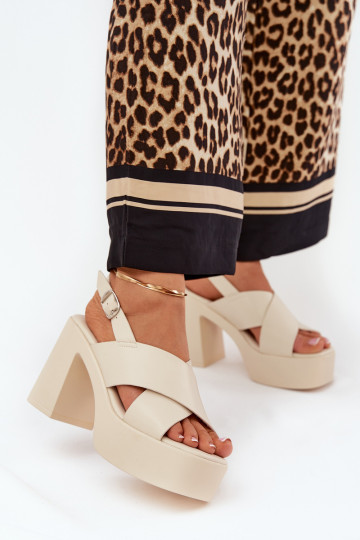 Damen-Sandalen mit hohen Absätzen und Plattform aus Öko-Leder elfenbeinfarbe Annavin 2