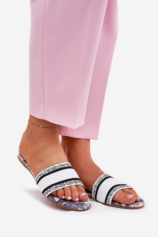 À motifs isocèle Pantoufles pour femmes couleur blanche Leysi À motifs isocèle Pantoufles pour femmes couleur blanche Leysi