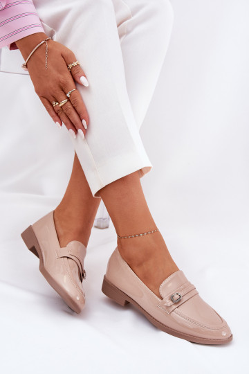 Mocassins laqués Féminin décorer avec boucles beige Mollan