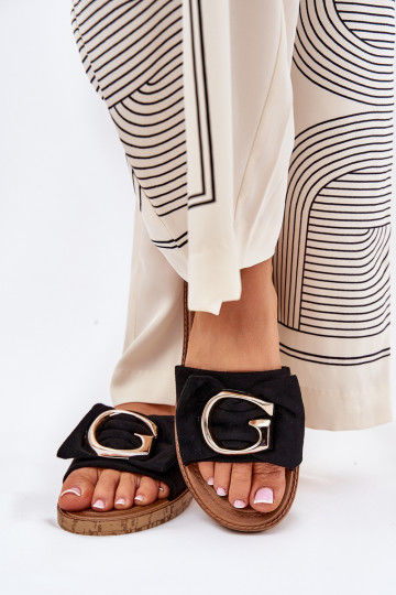 Dames pantoffels met platte zool met mooie details zwart Nellodra 2