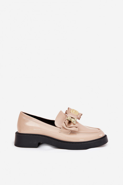 Gelakte mocassins met linten I Ozdobną Broszką beige Leandriel