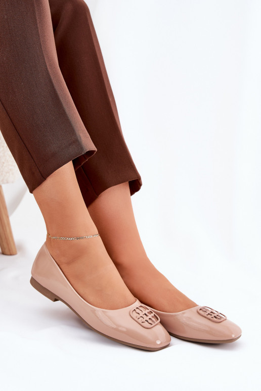 mit Lackeffekt Eleganter Stil Ballerinas Feminin Mit Dekorationen Detalem Vinceza 17377 Beige
