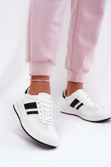 Chaussures modèle baskets Féminin Z en daim écologiqueu couleur blanche Il fautrinils