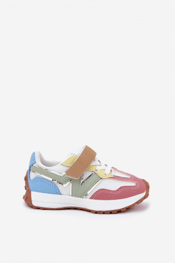 Chaussures modèle baskets Puéril avec attaches adhésives Couleurs différentes Tezzu 2