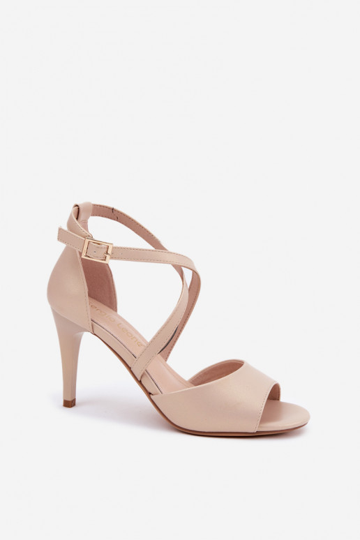 modische Sandalen mit dünnen Absätzen goldene Farbe Loressa modische Sandalen mit dünnen Absätzen goldene Farbe Loressa