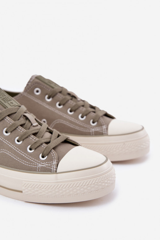 Freizeitschuhe für Herren mit einer Plattform Big Star RR174325 grüne Farbe Freizeitschuhe für Herren mit einer Plattform Big Star RR174325 grüne Farbe