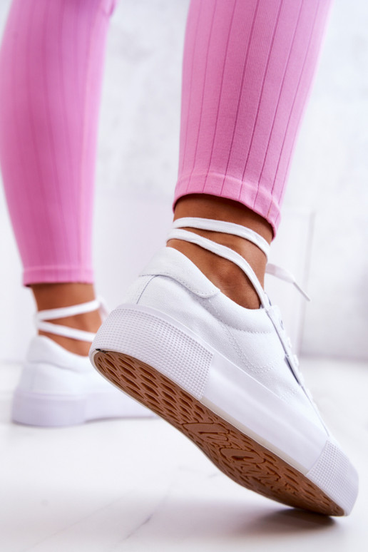 Baskets avec une plateforme Lee Cooper LCDANS-22-31-0884L couleur blanche Baskets avec une plateforme Lee Cooper LCDANS-22-31-0884L couleur blanche