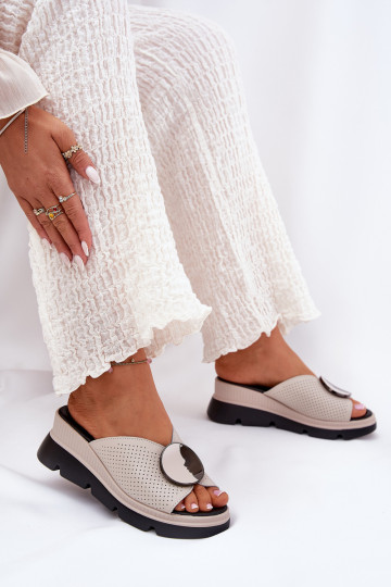 Dames sandkleurige leren slippers met patronen S.Barski LR51-662