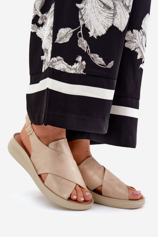 Sandales pour femmes en cuir écologique couleur dorée Tosmelia Sandales pour femmes en cuir écologique couleur dorée Tosmelia