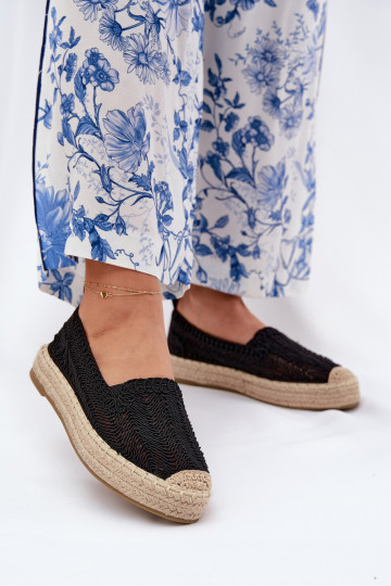 Espadrilles avec une plateforme Vinceza 17392 couleur noire