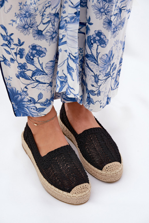 Espadrilles avec une plateforme Vinceza 17392 couleur noire Espadrilles avec une plateforme Vinceza 17392 couleur noire