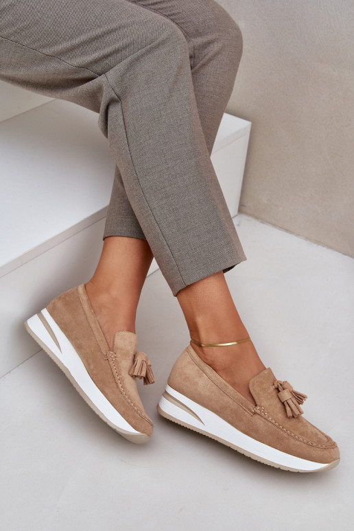 Chaussures pour femmes en simili daim... Chaussures pour femmes en simili daim...