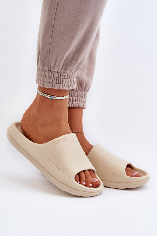 Chaussons pour femmes couleur sable...