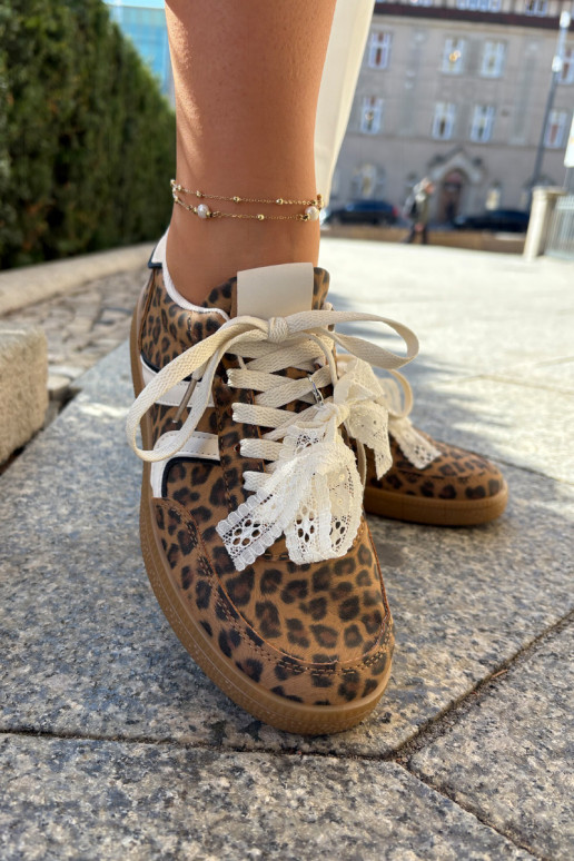 Niedrige Sneaker-Modelle für Damen mit Schnürsenkeln und Leopardenfell-Muster in brauner Zielle Niedrige Sneaker-Modelle für Damen mit Schnürsenkeln und Leopardenfell-Muster in brauner Zielle