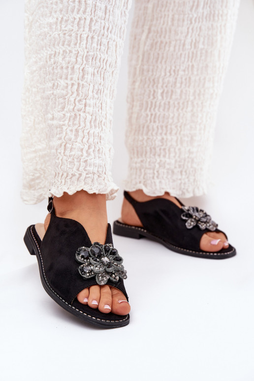 Sandales pour femmes avec des talons larges avec des ornements S.Barski KV27-001 couleur noire Sandales pour femmes avec des talons larges avec des ornements S.Barski KV27-001 couleur noire