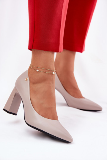 Elegante Schuhe mit Absatz in Grau