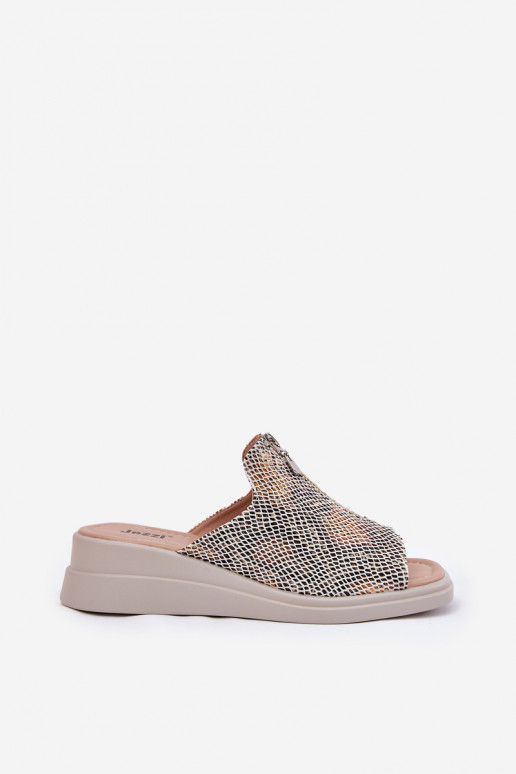 Damenhausschuhe Auf einem Keil mit Reißverschlüssen Tiermuster Beige Irriva