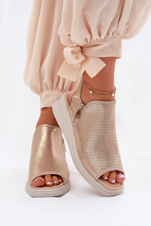 Sandales pour femmes Sur un coin couleur dorée Mevinette