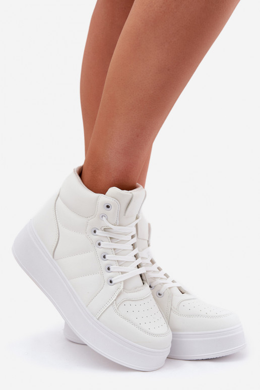 Grand Chaussures modèle baskets Féminin avec une plateforme couleur blanche Tillive Grand Chaussures modèle baskets Féminin avec une plateforme couleur blanche Tillive