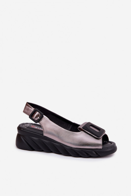 Damensandalen Feminin Auf einem Keil mit Dekoration Artiker 56C2158 graue Farbe