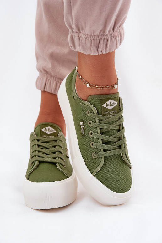 Chaussures de loisirs avec une plateforme Lee Cooper LCDANS-25-31-3449L couleur verte Chaussures de loisirs avec une plateforme Lee Cooper LCDANS-25-31-3449L couleur verte