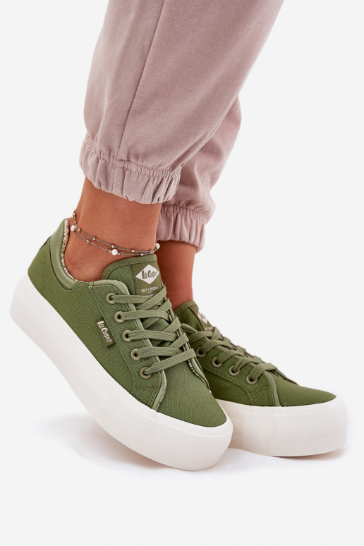 Chaussures de loisirs avec une plateforme Lee Cooper LCDANS-25-31-3449L couleur verte Chaussures de loisirs avec une plateforme Lee Cooper LCDANS-25-31-3449L couleur verte