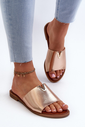 Chaussons en simili cuir pour femmes avec larges talons couleur dorée Tai turiliha
