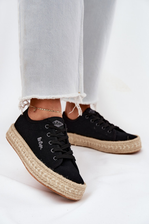 Casual schoenen met veters Lee Cooper LCIN-25-44-3216 in zwart Casual schoenen met veters Lee Cooper LCIN-25-44-3216 in zwart