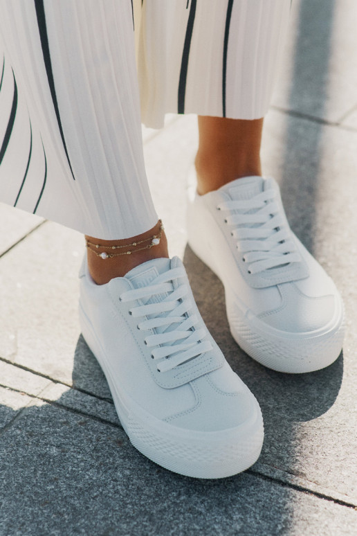 Chaussures de loisirs avec une plateforme Big Star RR274337 couleur blanche