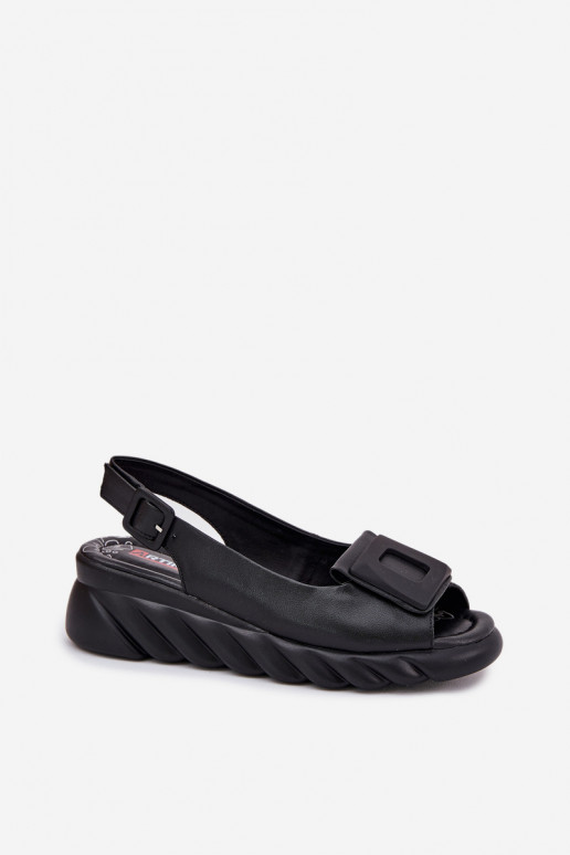 Damensandalen Feminin Auf einem Keil mit Dekoration Artiker 56C2156 schZuarze Farbe