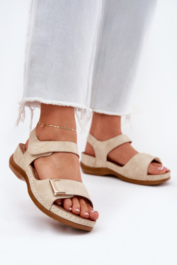 Sandales confortables pour femmes Sur un coin beige Sadevale