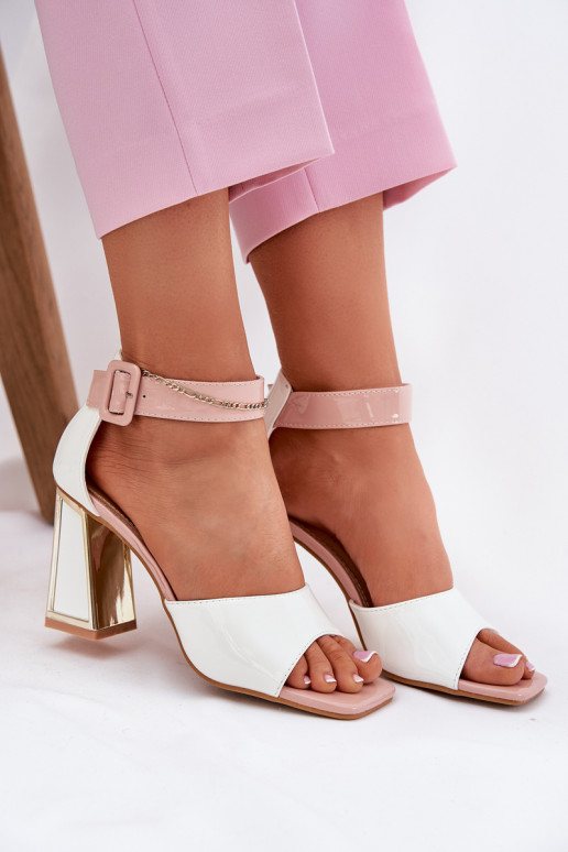 Gelakte sandalen voor dames met hakken Vinceza 20266 Initte kleur