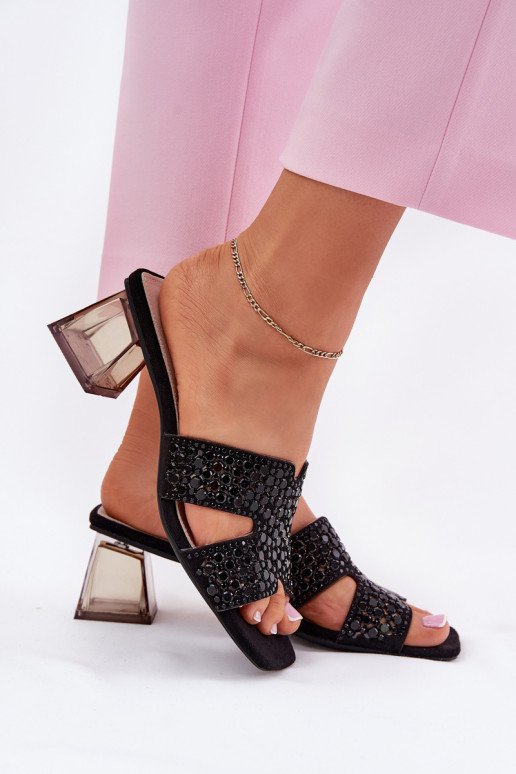 Pantoufles pour femmes avec des talons Vinceza 62230 couleur noire