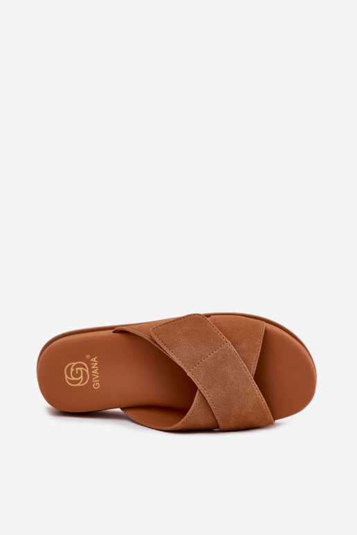 Pantoufles pour femmes avec une plateforme Z Przeplatającymi Się Paskami marron Rinasara Pantoufles pour femmes avec une plateforme Z Przeplatającymi Się Paskami marron Rinasara