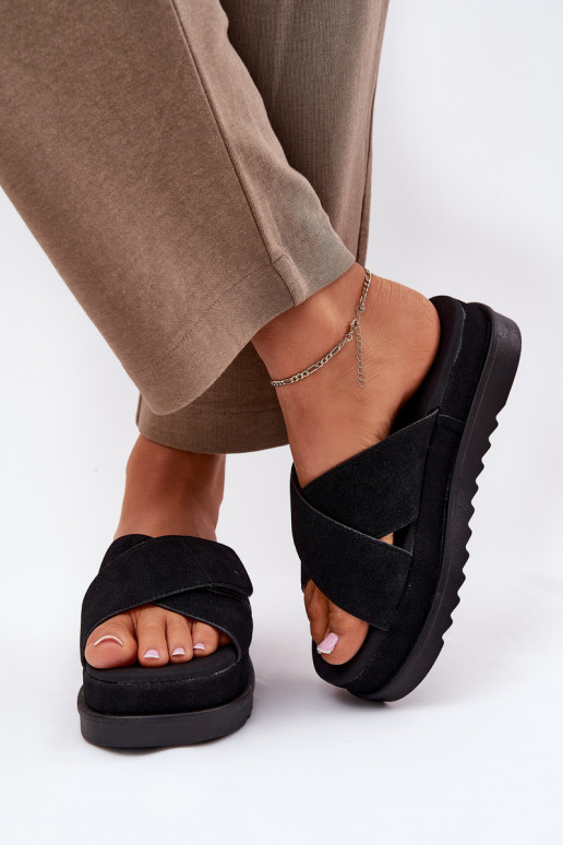 Pantoufles pour femmes avec une plateforme Z Przeplatającymi Się Paskami couleur noire Rinasara Pantoufles pour femmes avec une plateforme Z Przeplatającymi Się Paskami couleur noire Rinasara