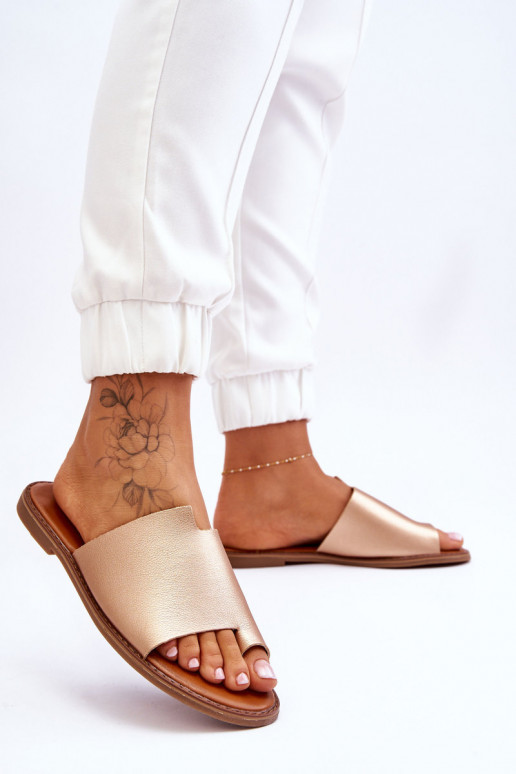 Féminin Pantoufles en cuir Chaussons couleur dorée Amite