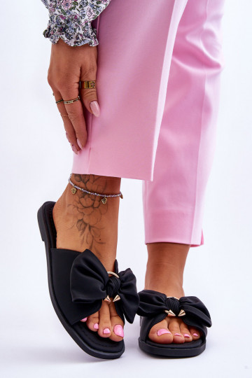 Chaussons en cuir féminin avec des nœuds, couleur noire, « Becky » 2
