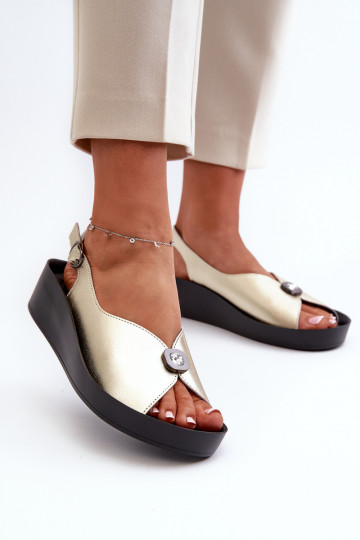 Damensandalen Feminin Auf einem Keil und Plattform S.Barski KV27-020 goldene Farbe