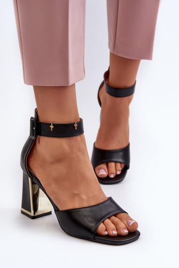 Eleganter Stil Damen-Sandalen mit hohen Absätzen schZuarze Farbe Rosazara