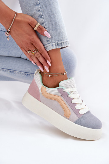 Chaussures modèle baskets Féminin avec une plateforme Couleurs différentes Tellnira
