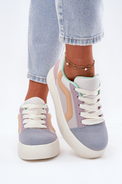 Chaussures modèle baskets Féminin avec une plateforme Couleurs différentes Tellnira