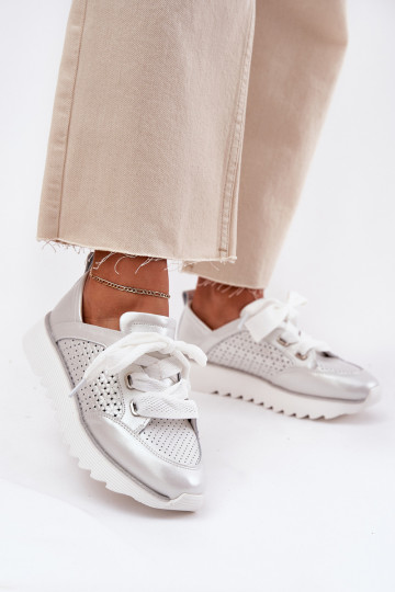 Peau Chaussures modèle baskets Féminin avec une plateforme D&A LR51-796 couleur argent